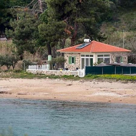 House Kokkalas On The Beach ピルガディキア エクステリア 写真