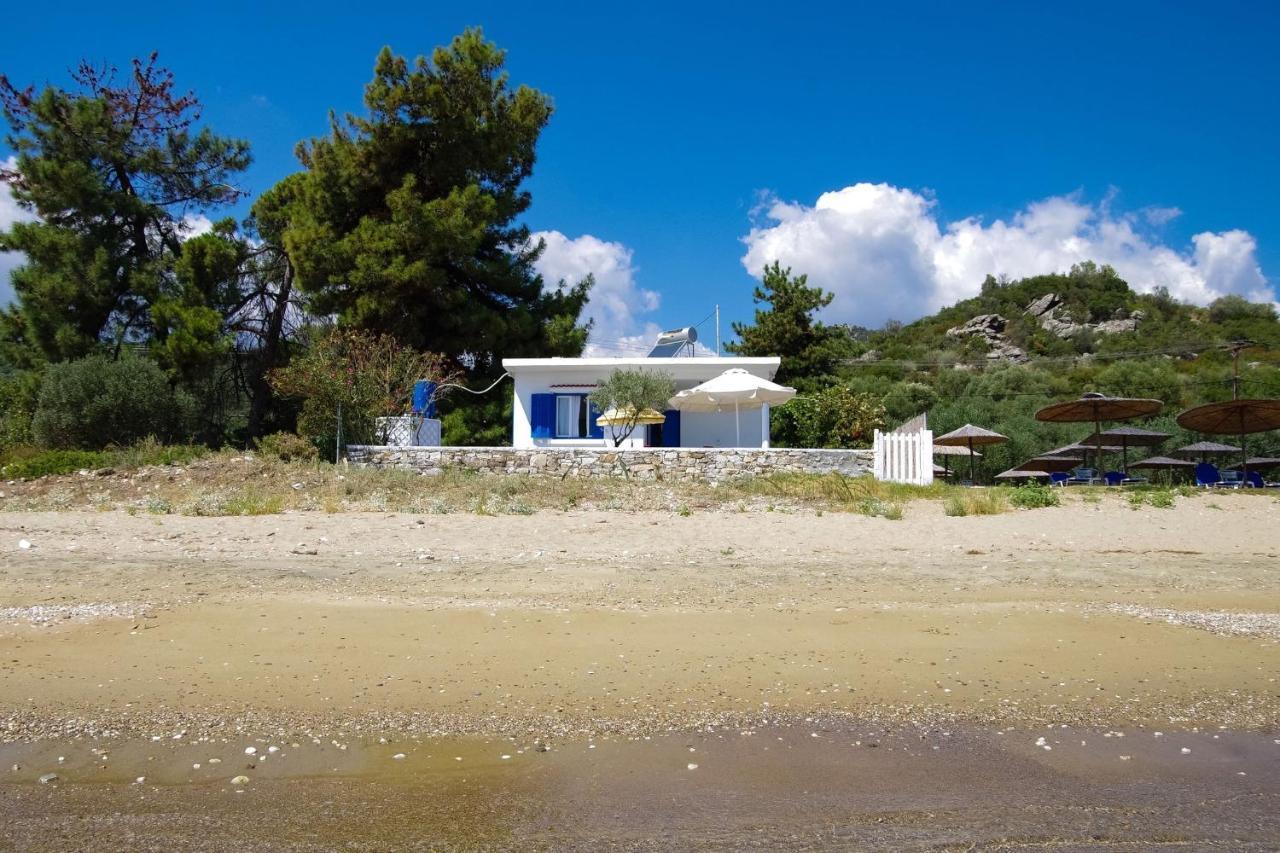 House Kokkalas On The Beach ピルガディキア エクステリア 写真