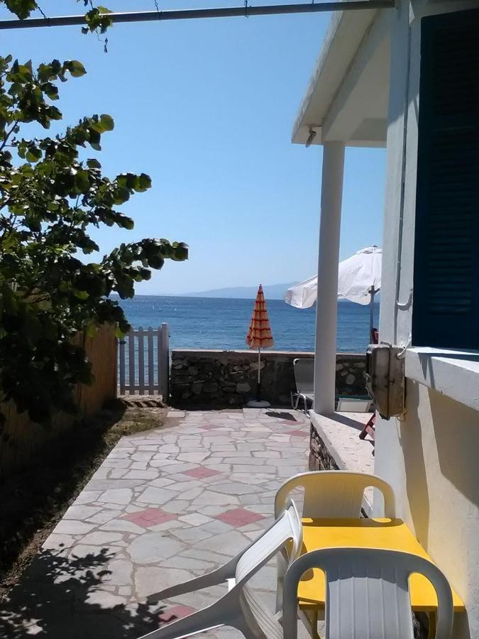 House Kokkalas On The Beach ピルガディキア エクステリア 写真